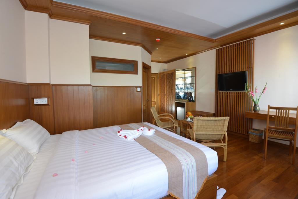 Hotel Sidney Rangoon Buitenkant foto
