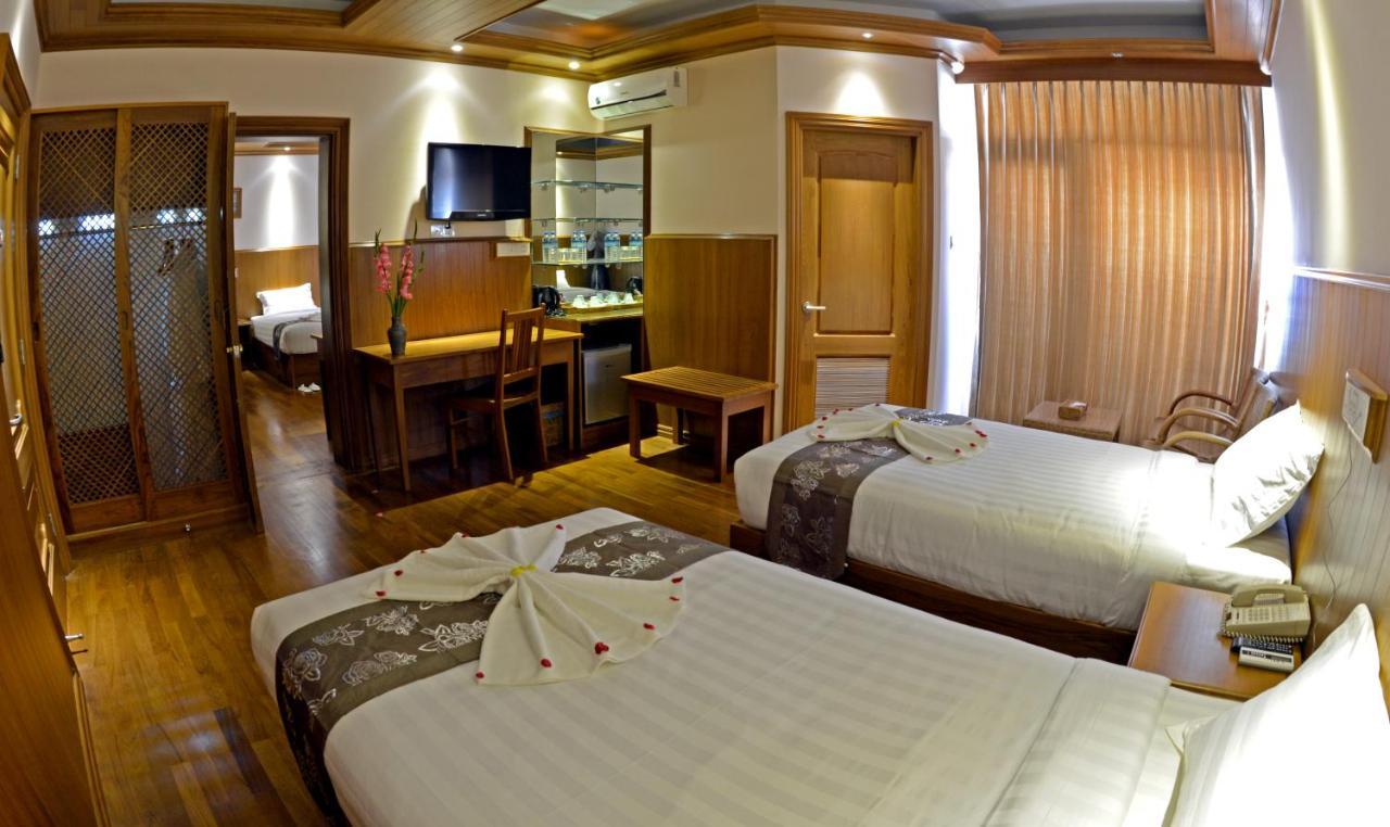 Hotel Sidney Rangoon Buitenkant foto