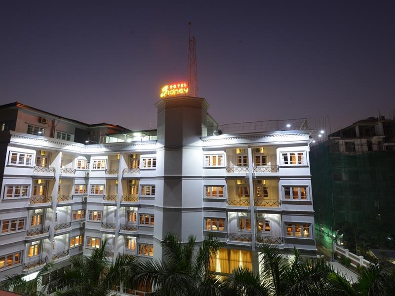 Hotel Sidney Rangoon Buitenkant foto