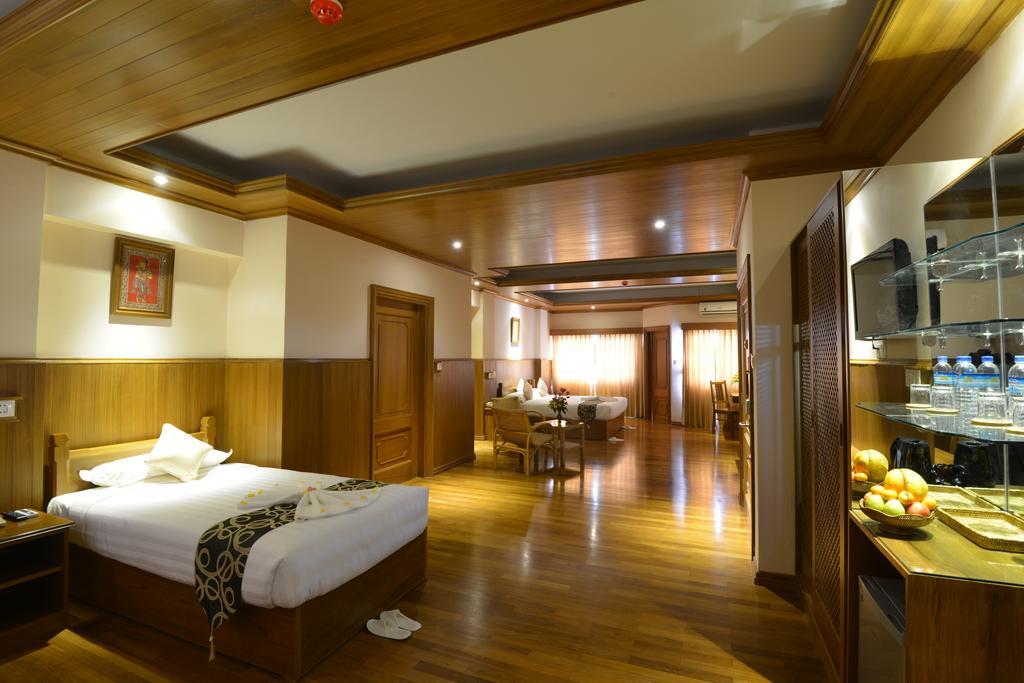 Hotel Sidney Rangoon Buitenkant foto