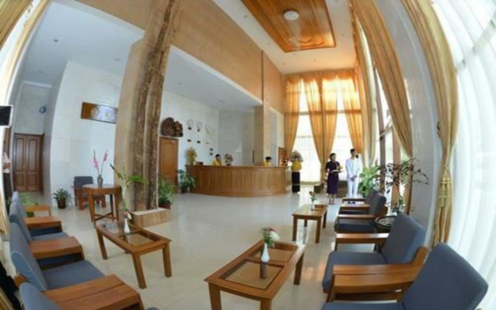 Hotel Sidney Rangoon Buitenkant foto
