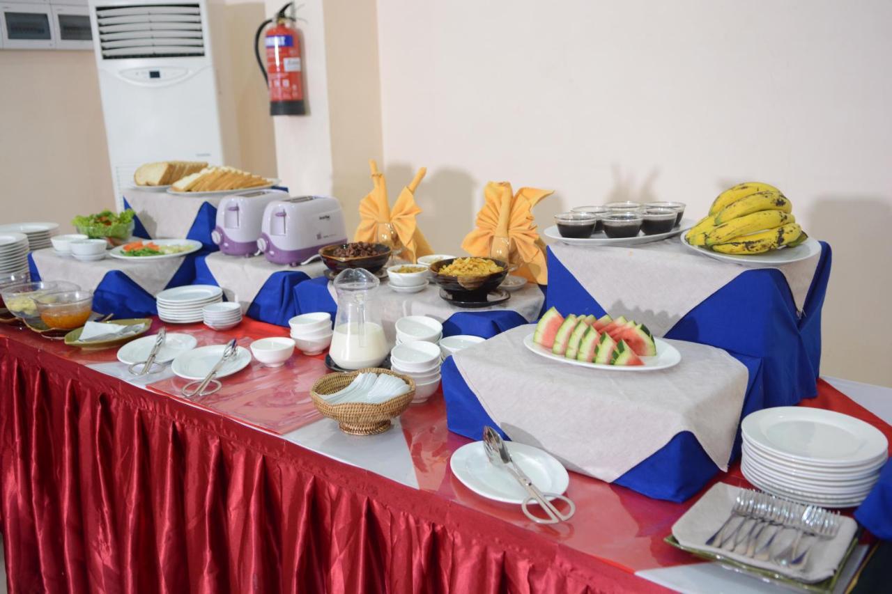Hotel Sidney Rangoon Buitenkant foto