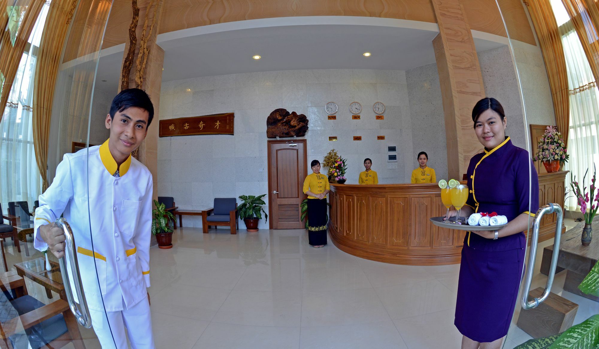 Hotel Sidney Rangoon Buitenkant foto